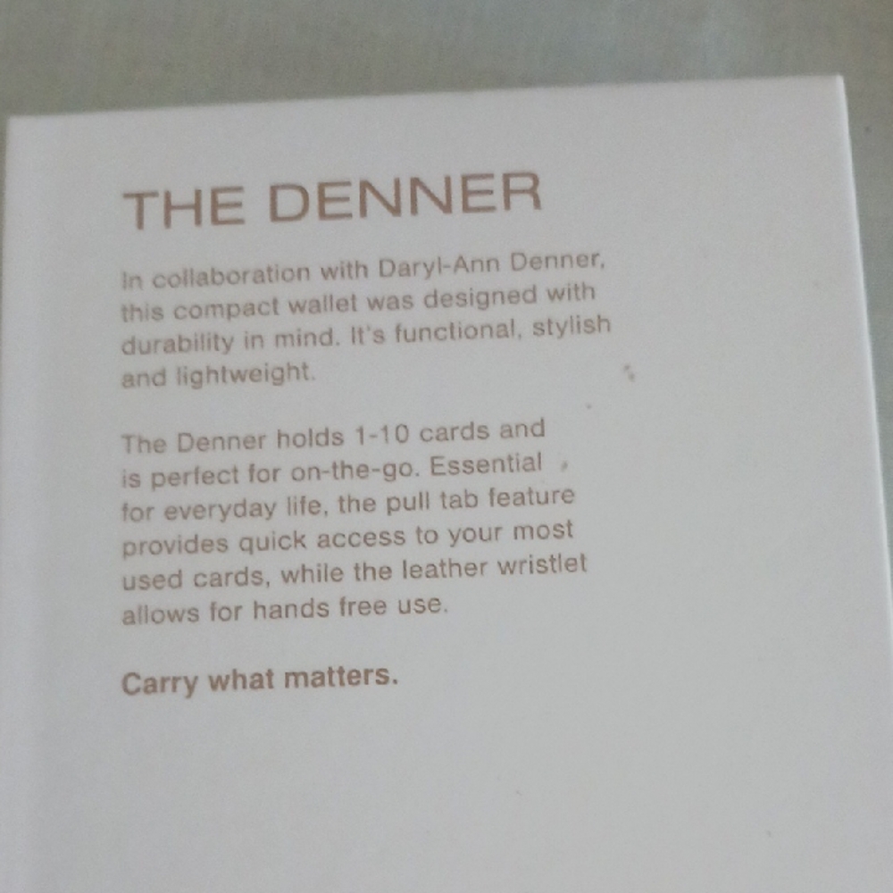 Brand New Wristlet In Gift Box - Picture 4 of 5